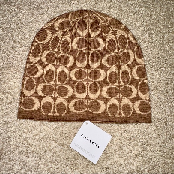 COACH Wool Beanie - Picture 1 of 3